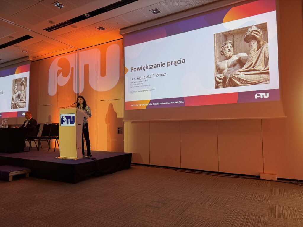 Wykład Agnieszki Chomicz na temat powiększania prącia. Sympozjum Sekcji Andrologii PTU: UROLOGIA CZYNNOŚCIOWA, REKONSTRUKCYJNA I ANDROLOGIA 2025.