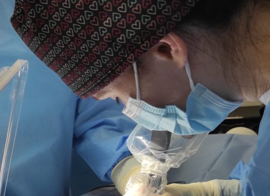 Operacja laserowa przeprowadzane przez doświadczonego uroandrologa- Agnieszkę Chomicz.